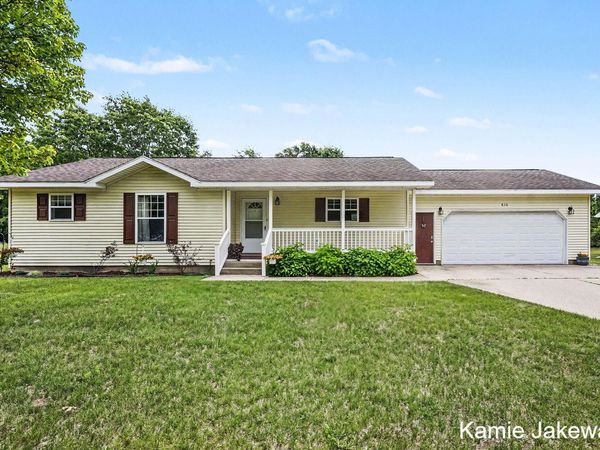 836 Morgan Drive, Belding, MI 48809