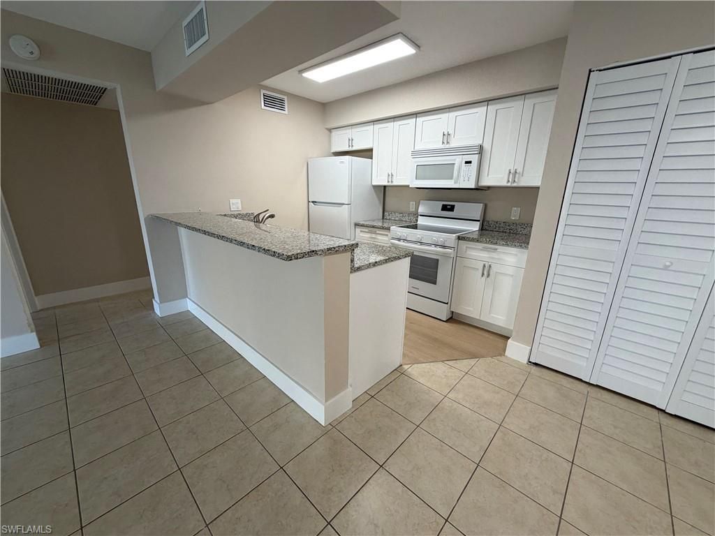 5317 Summerlin Rd , Unit 1702, Fort Myers, FL 33919 Photo