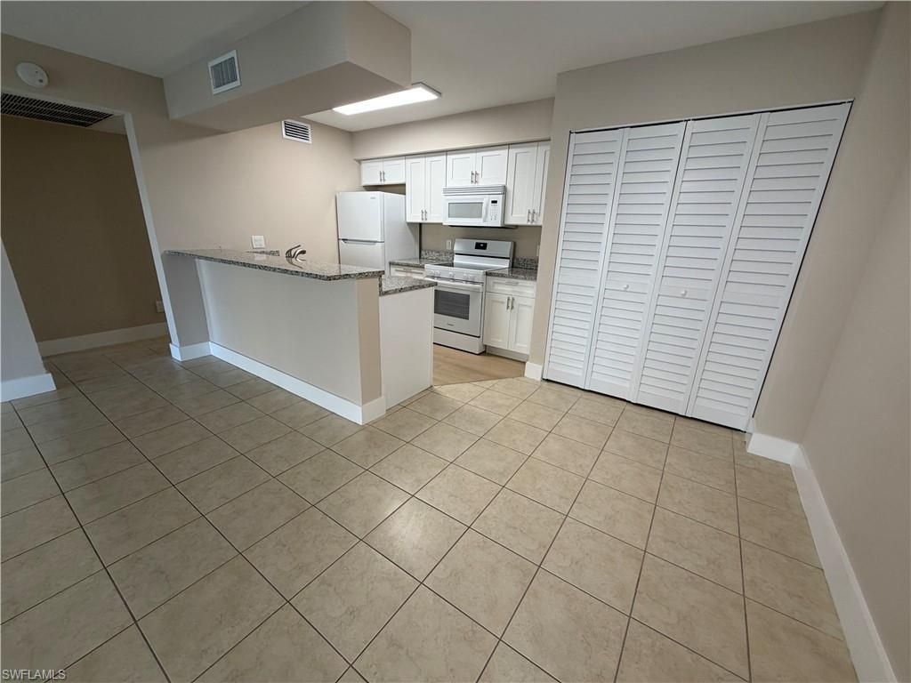 5317 Summerlin Rd , Unit 1702, Fort Myers, FL 33919 Photo