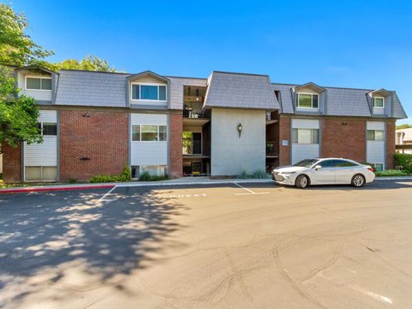 1653 N HICKORY LN , Provo, UT 84604