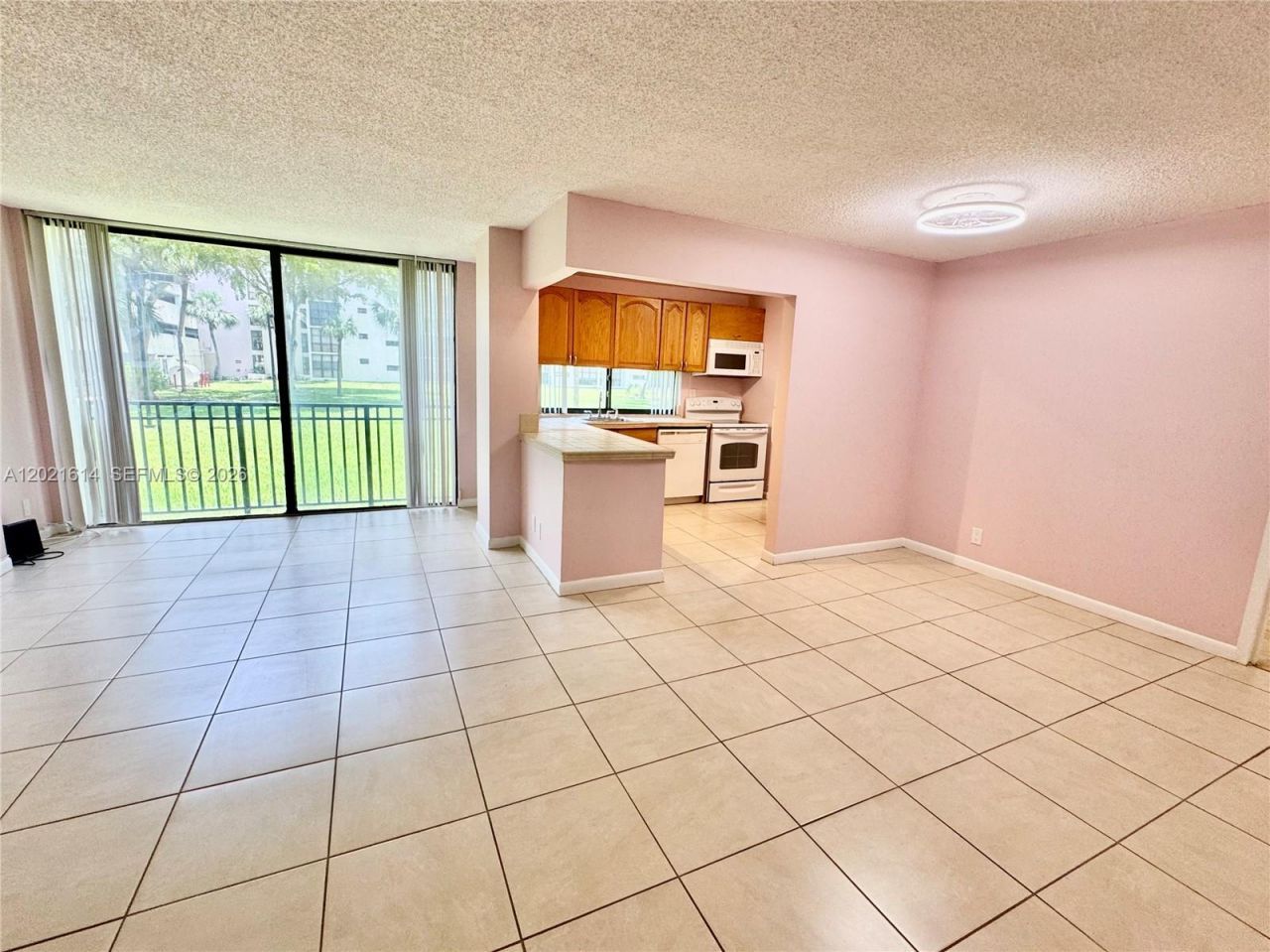 17011 N Bay Rd, Unit 117, Sunny Isles Beach, FL 33160 Photo