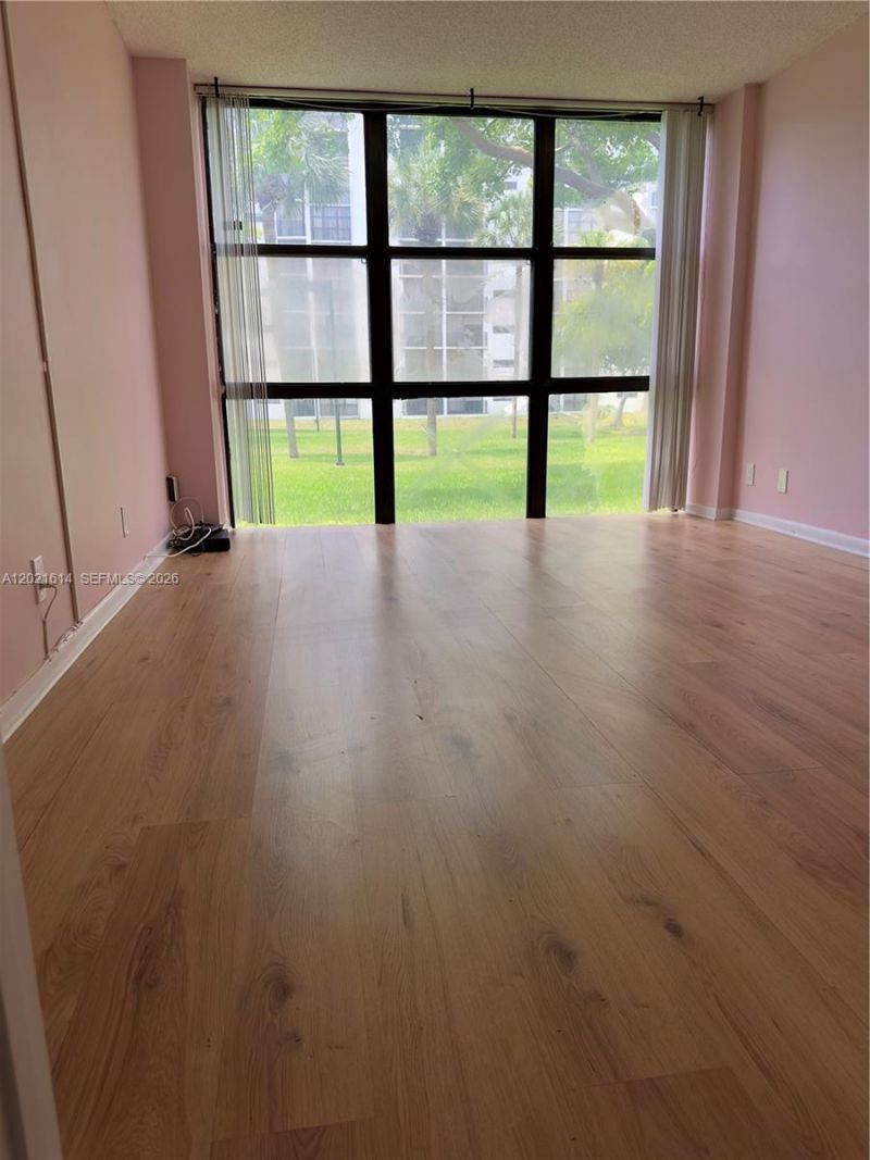 17011 N Bay Rd, Unit 117, Sunny Isles Beach, FL 33160 Photo