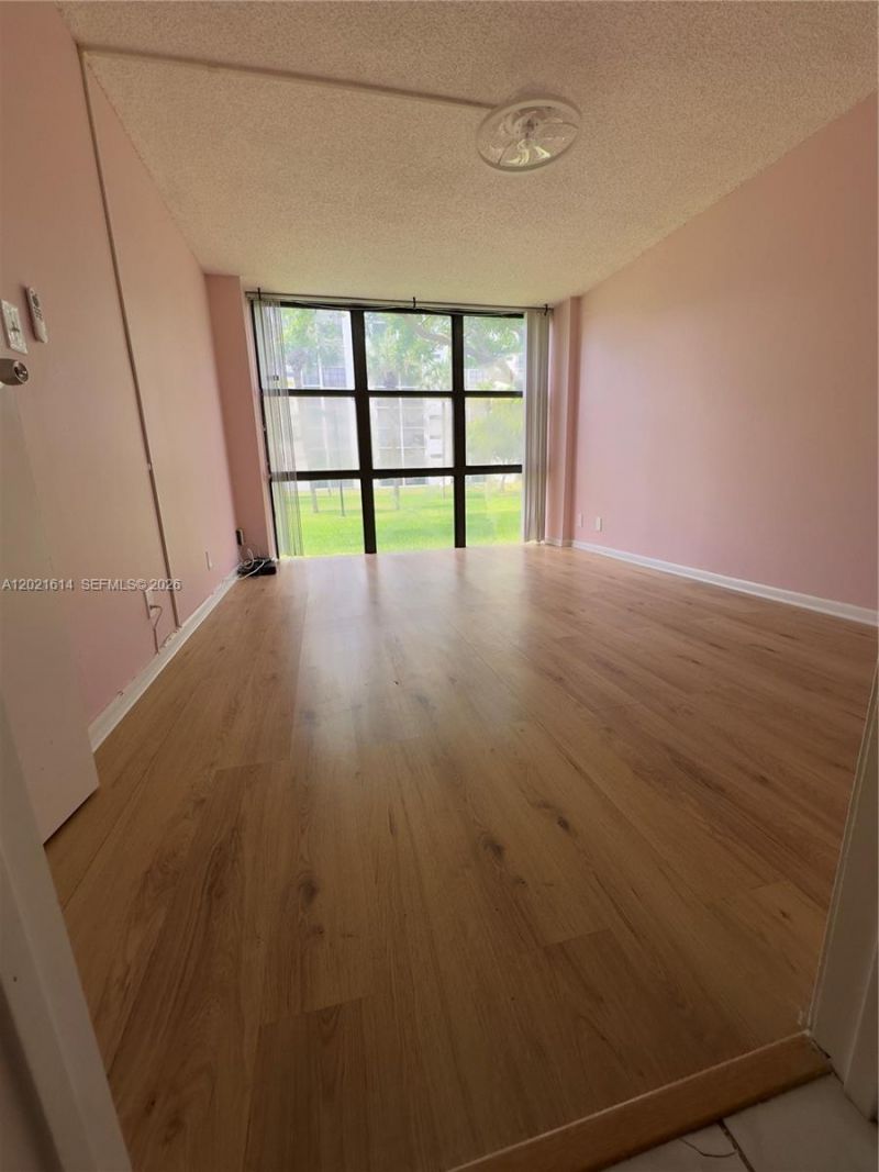 17011 N Bay Rd, Unit 117, Sunny Isles Beach, FL 33160 Photo