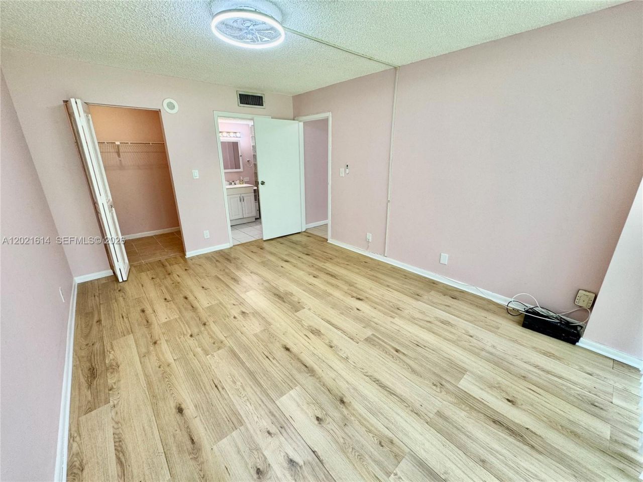 17011 N Bay Rd, Unit 117, Sunny Isles Beach, FL 33160 Photo