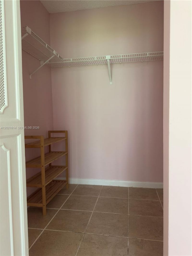 17011 N Bay Rd, Unit 117, Sunny Isles Beach, FL 33160 Photo