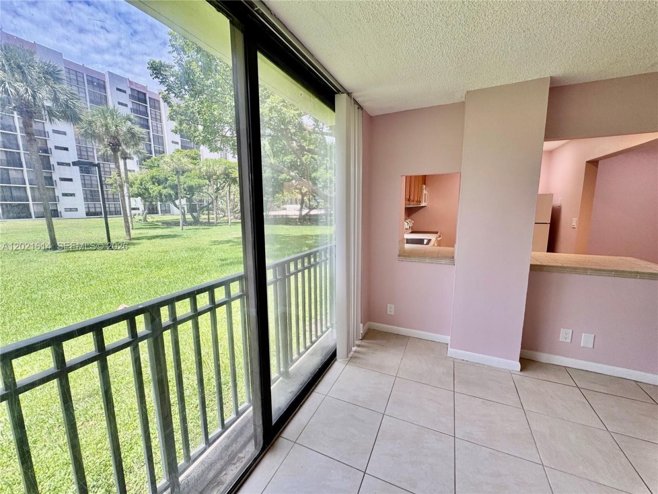 17011 N Bay Rd, Unit 117, Sunny Isles Beach, FL 33160 Photo