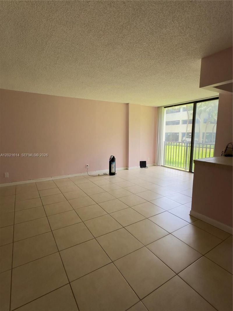 17011 N Bay Rd, Unit 117, Sunny Isles Beach, FL 33160 Photo