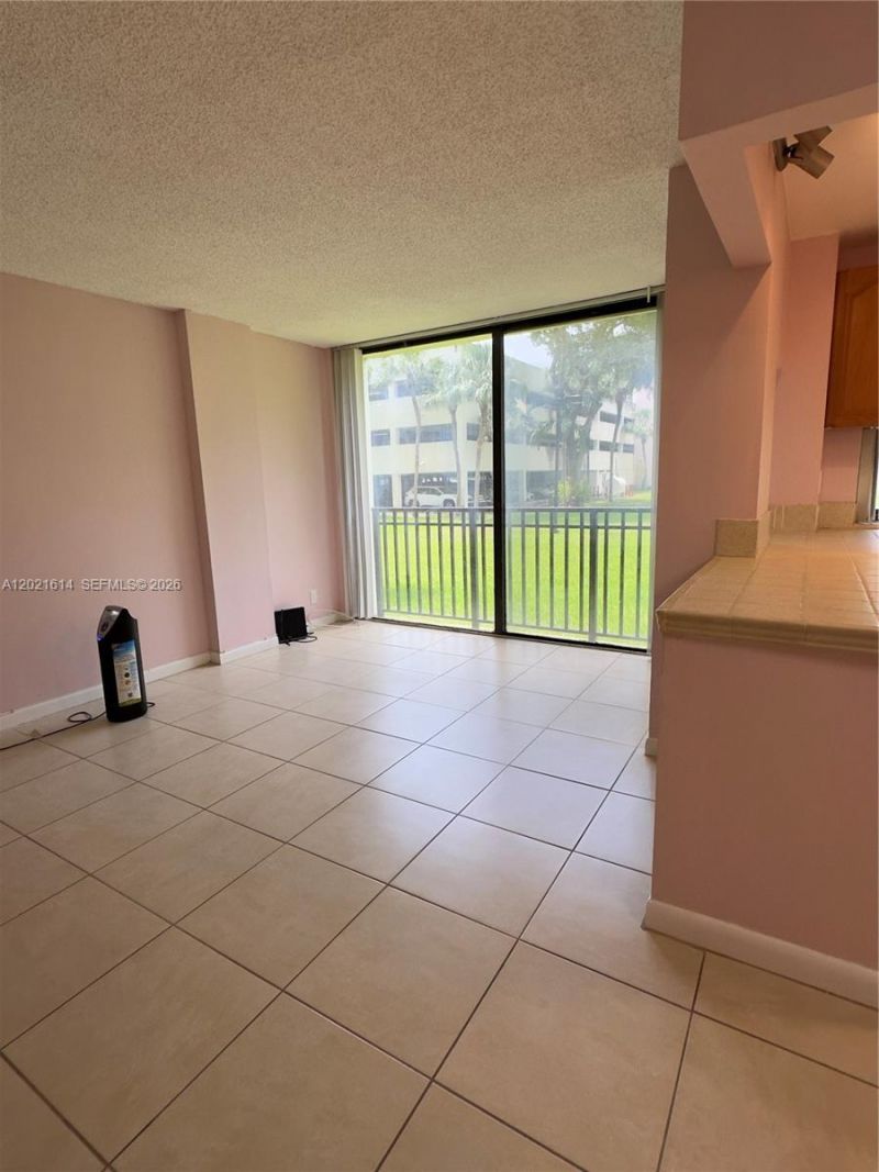 17011 N Bay Rd, Unit 117, Sunny Isles Beach, FL 33160 Photo