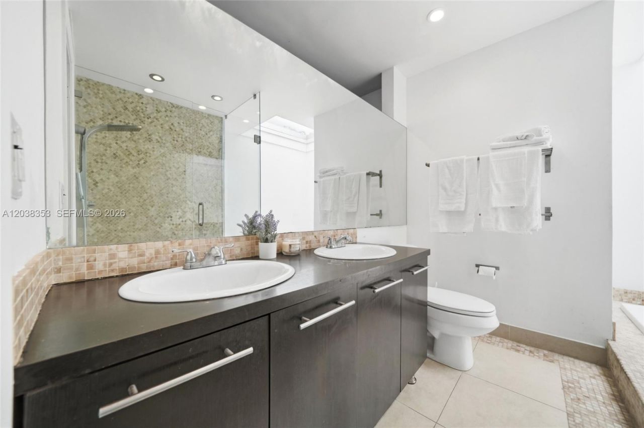 7953 Venetian St, Miramar, FL 33023 Photo