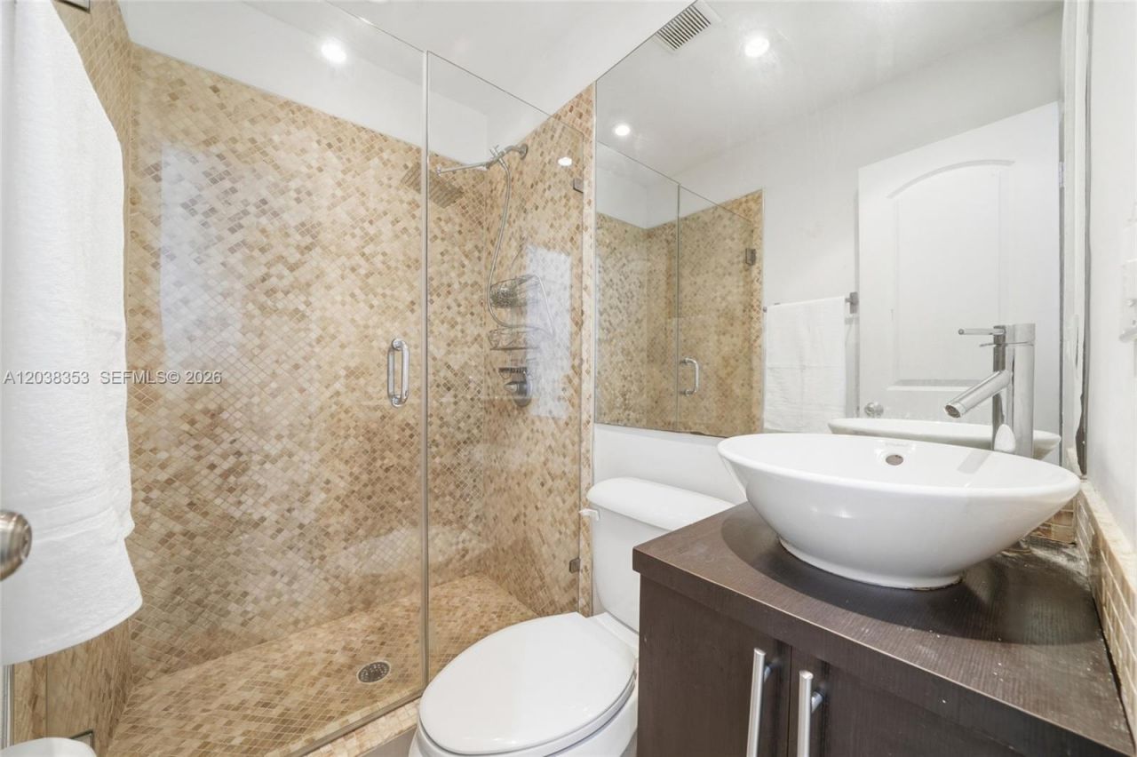 7953 Venetian St, Miramar, FL 33023 Photo