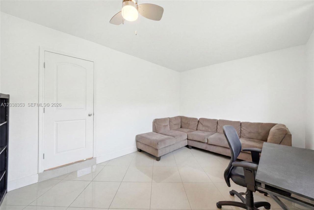 7953 Venetian St, Miramar, FL 33023 Photo