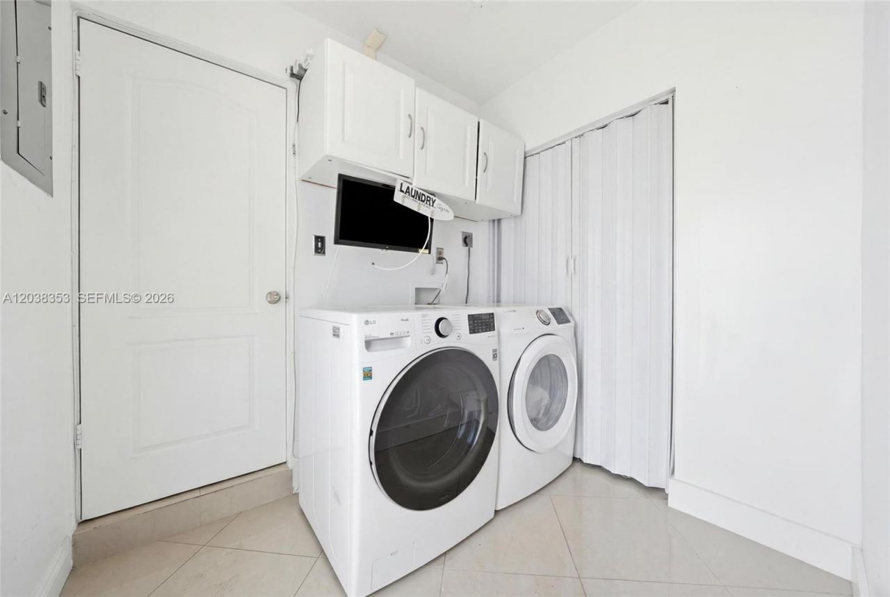 7953 Venetian St, Miramar, FL 33023 Photo