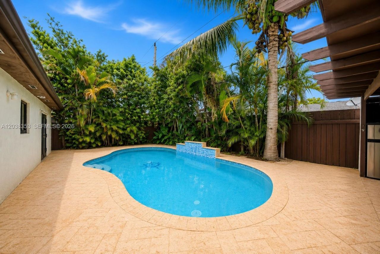7953 Venetian St, Miramar, FL 33023 Photo