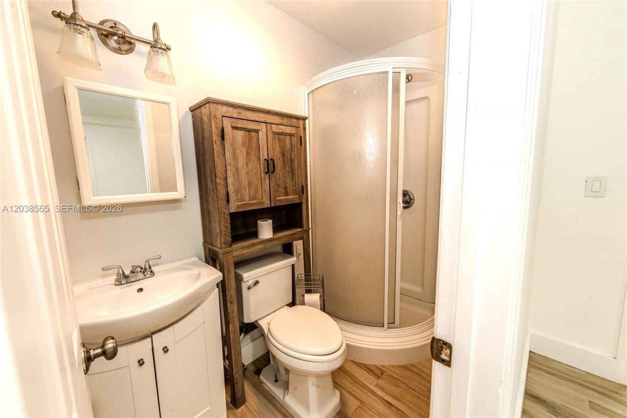1304 N 40th Ave, Hollywood, FL 33021 Photo