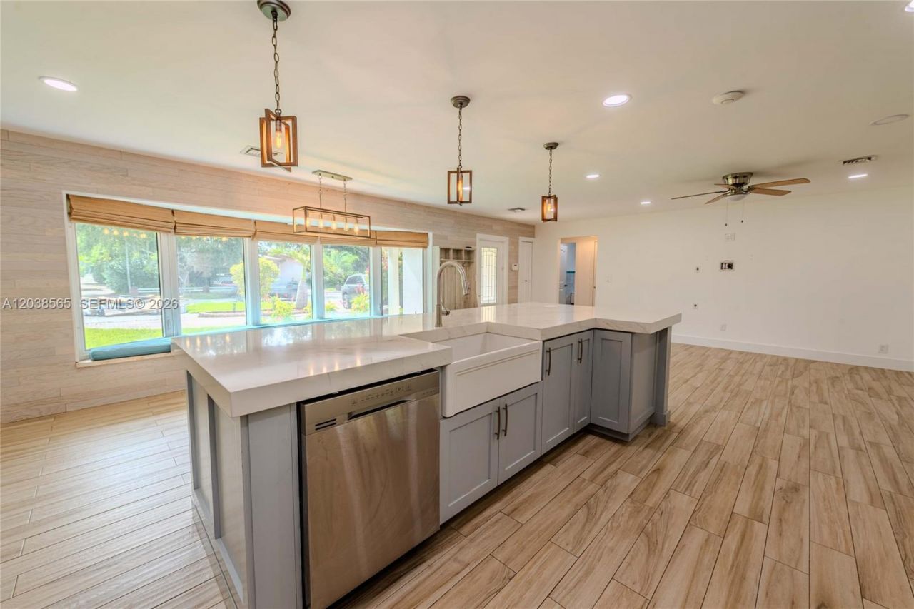 1304 N 40th Ave, Hollywood, FL 33021 Photo