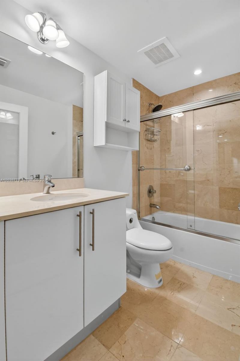 3330 NE 190th St , Unit 1611, Aventura, FL 33180 Photo