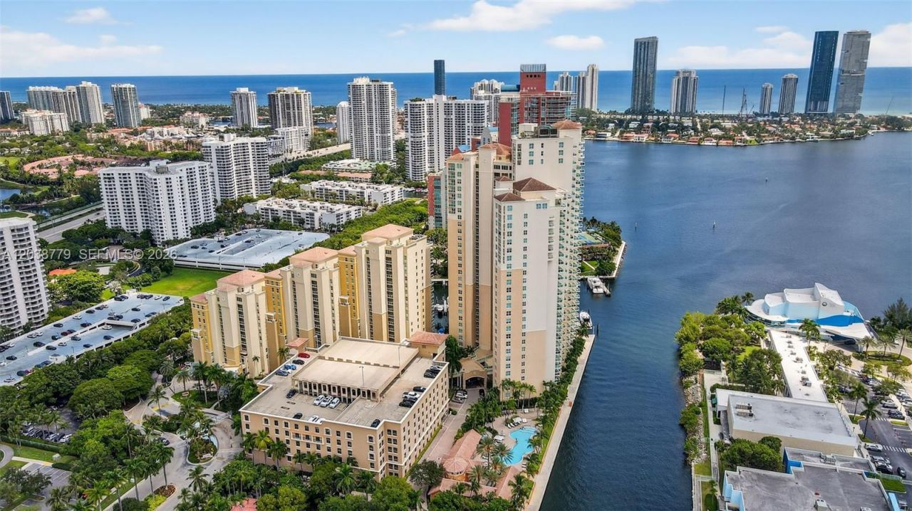 3330 NE 190th St , Unit 1611, Aventura, FL 33180 Photo