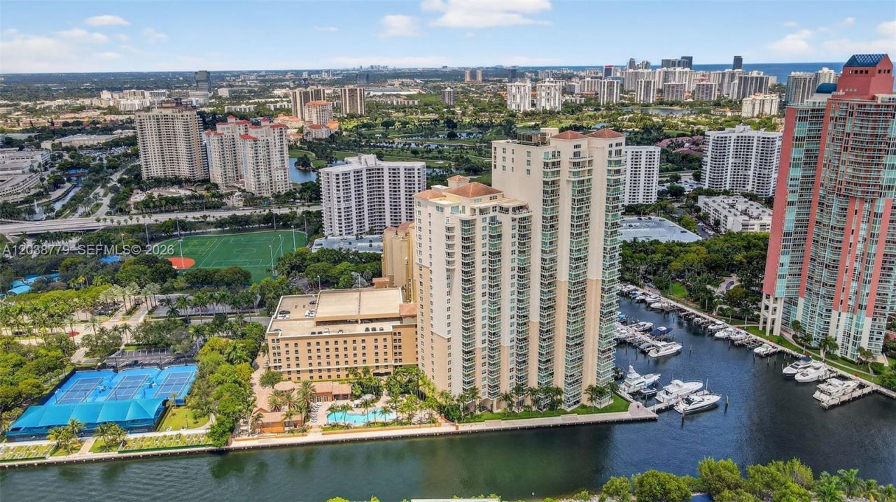 3330 NE 190th St , Unit 1611, Aventura, FL 33180 Photo
