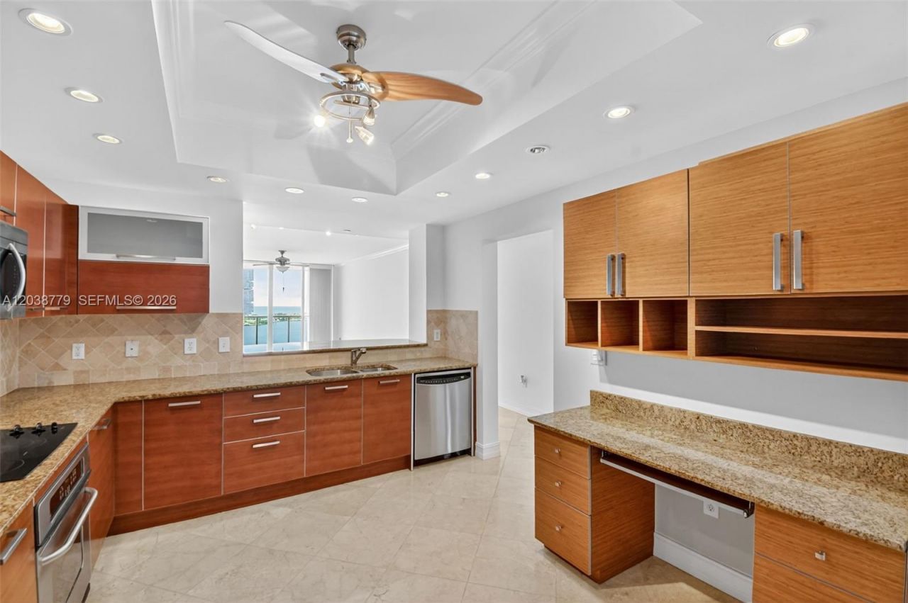 3330 NE 190th St , Unit 1611, Aventura, FL 33180 Photo