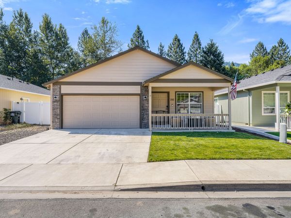 241 Westbrook Drive, Rogue River, OR 97537