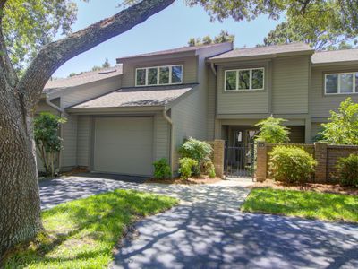 11 Wappoo Creek Place, Charleston, SC 29412