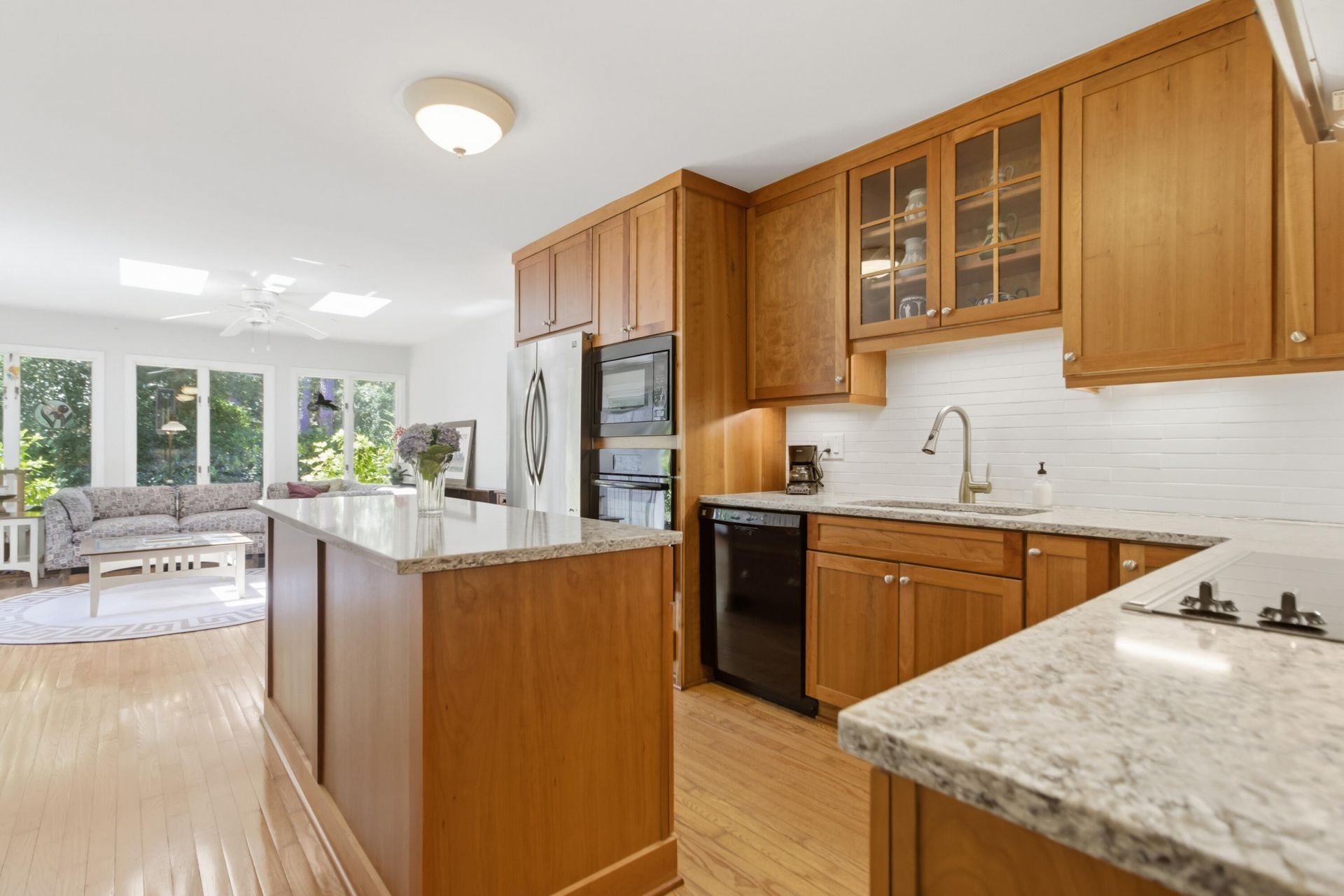 11 Wappoo Creek Place Photo 18