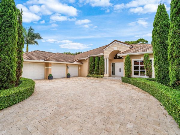 1697 Mayacoo Lakes Boulevard, West Palm Beach, FL 33411