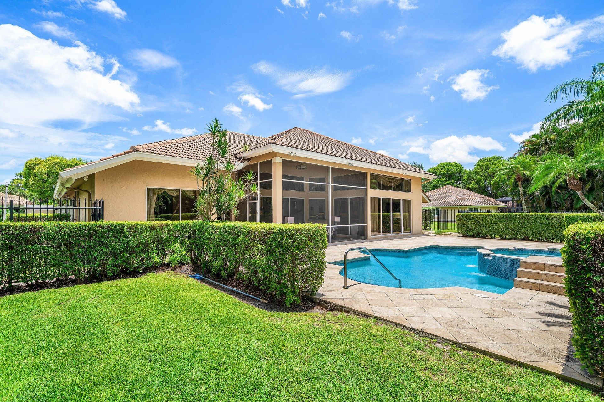 1697 Mayacoo Lakes Boulevard, West Palm Beach, FL 33411 Photo