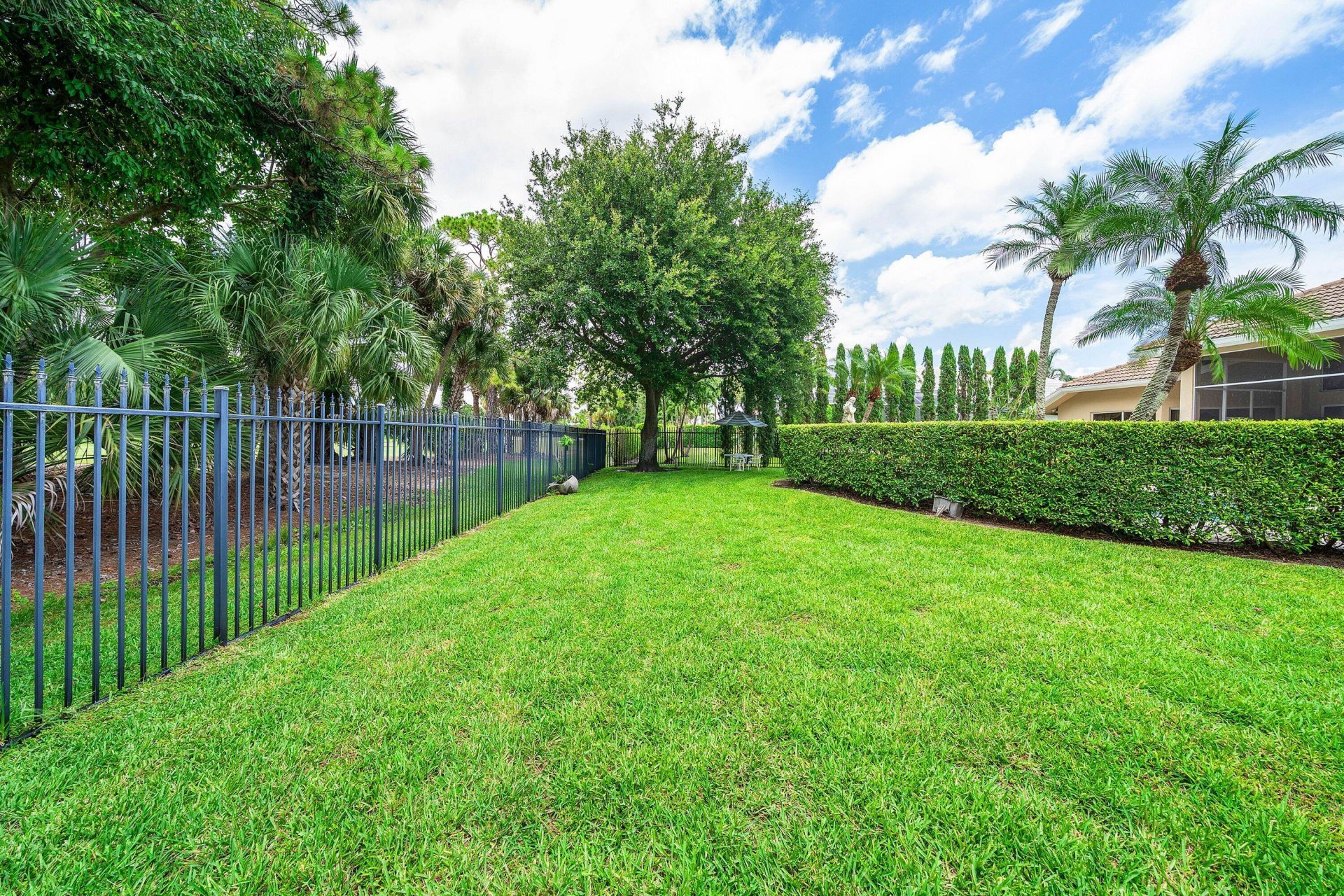 1697 Mayacoo Lakes Boulevard, West Palm Beach, FL 33411 Photo
