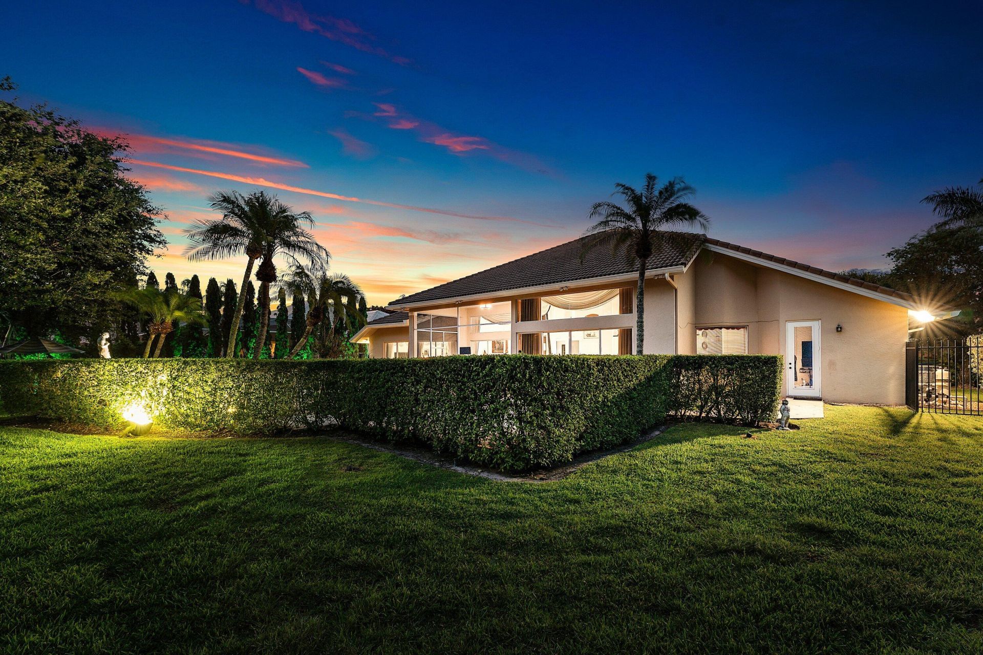 1697 Mayacoo Lakes Boulevard, West Palm Beach, FL 33411 Photo