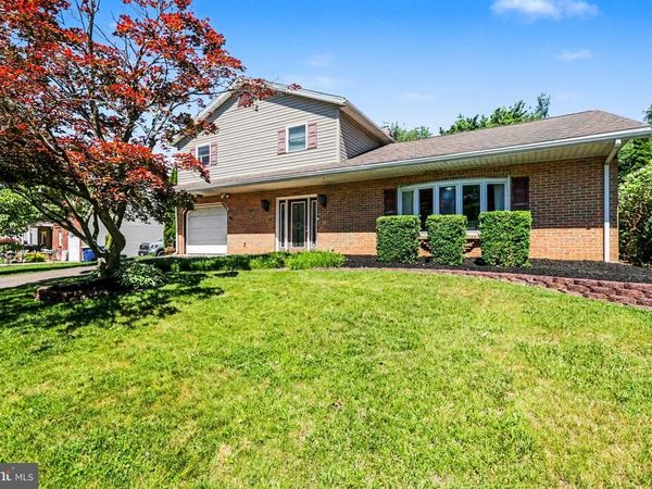501 BENYOU LANE , NEW CUMBERLAND, PA 17070