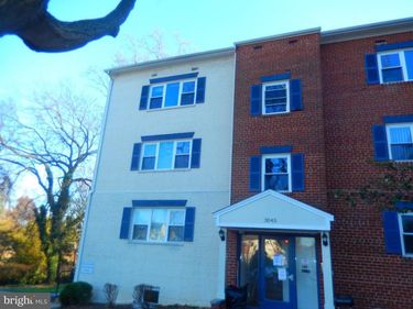 3045 PATRICK HENRY DRIVE, Unit 301, FALLS CHURCH, VA 22044