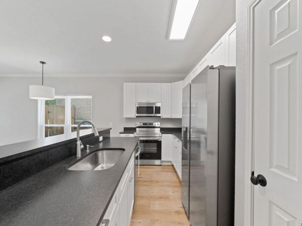521 Clearfield Dr, New Braunfels, TX 78130