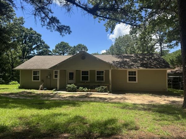 207 CR 35720, Powderly, TX 75473