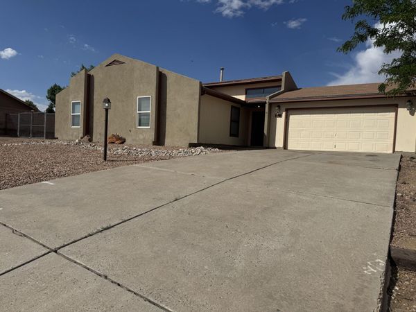 4765 Limestone Drive NE, Rio Rancho, NM 87124