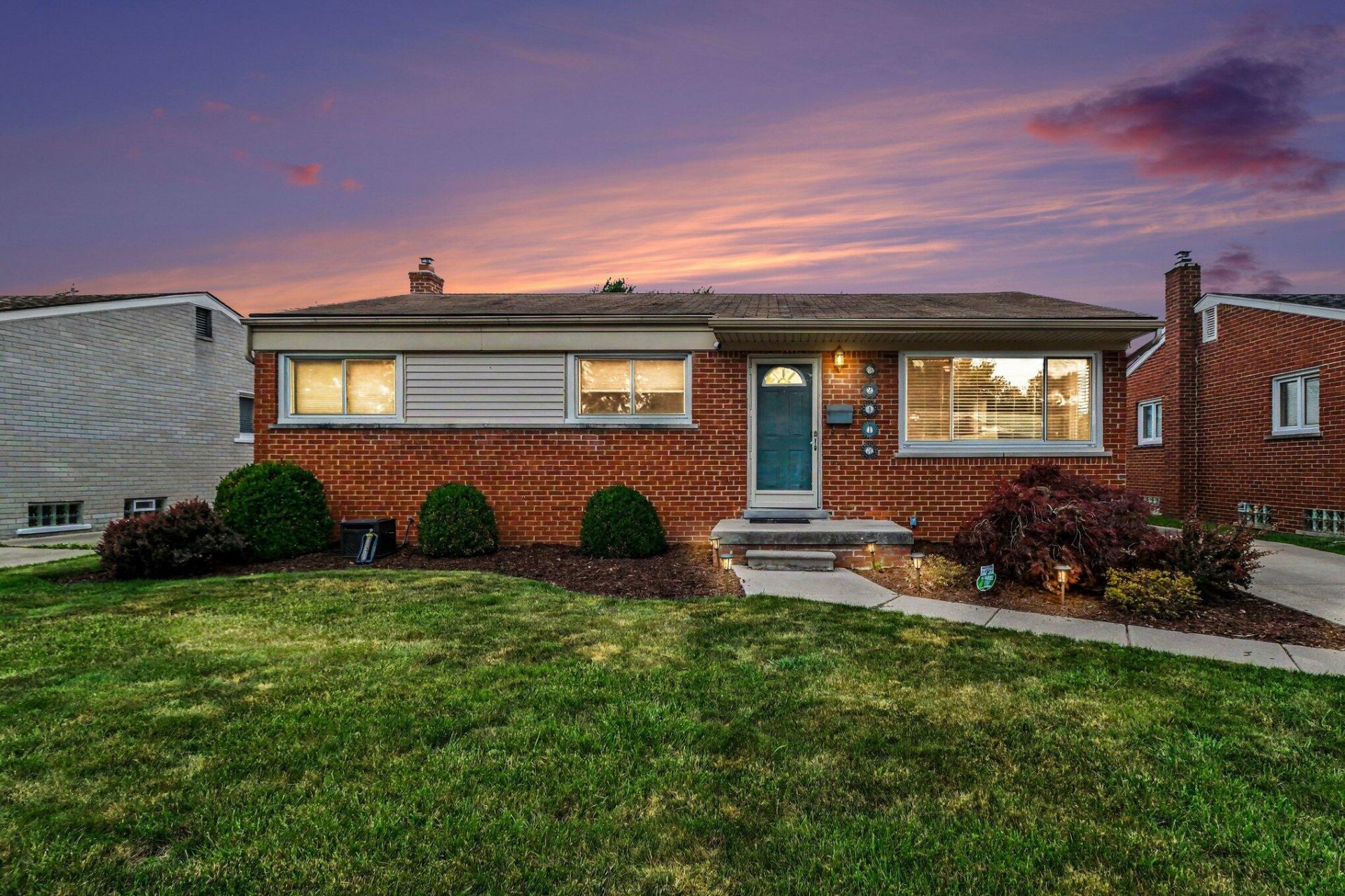 32413 Greenlawn Street, Saint Clair Shores, MI 48082 Main Photo