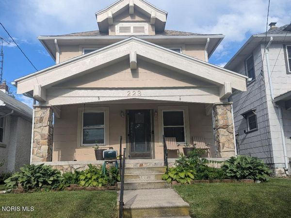 223 Valleywood Drive , Toledo, OH 43605