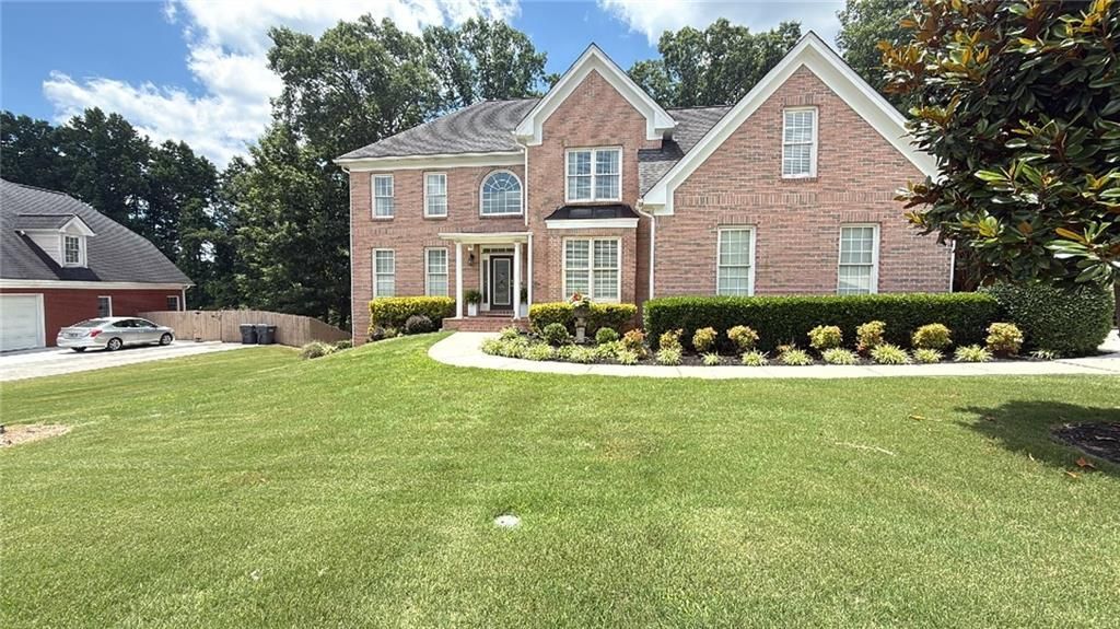 918 Edgewater Drive , Loganville, GA 30052 Main Photo