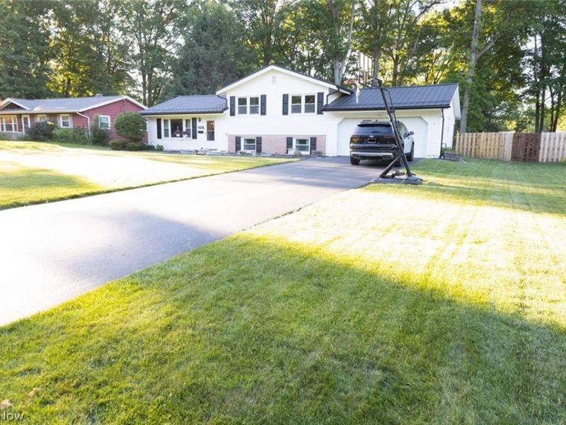 3898 Bryant Drive , Youngstown, OH 44511 Photo 5