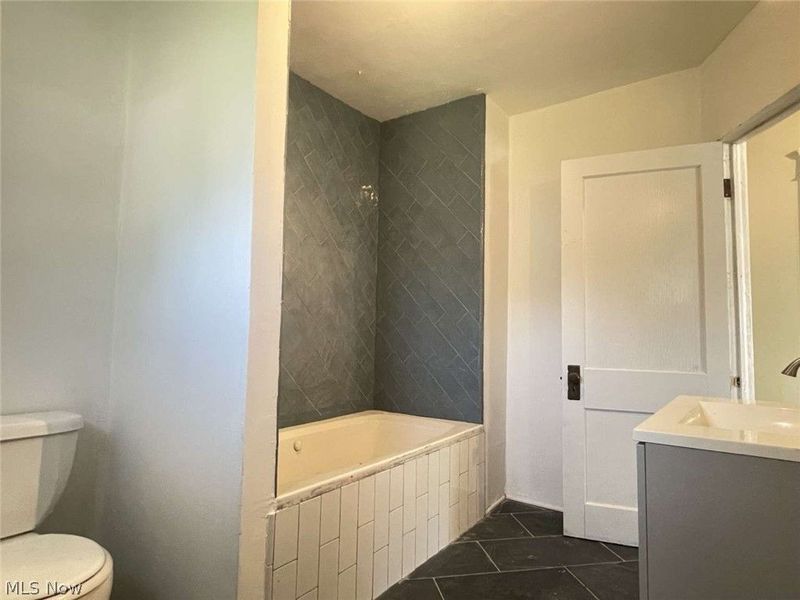 1026 E 148th Street , Cleveland, OH 44110 Photo 4