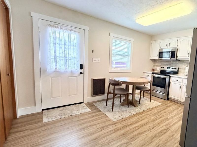 500 Morris Street, Uhrichsville, OH 44683 Photo 3