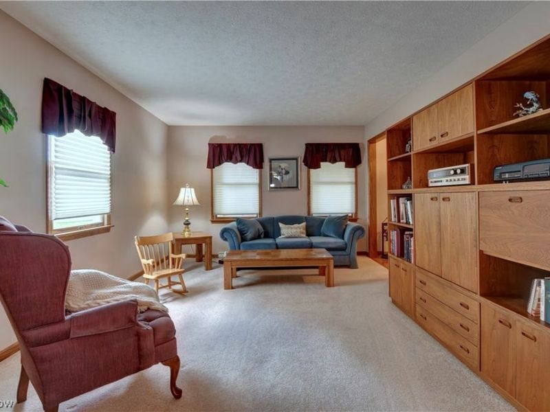 995 Clearview Drive SE, New Philadelphia, OH 44663 Photo 18