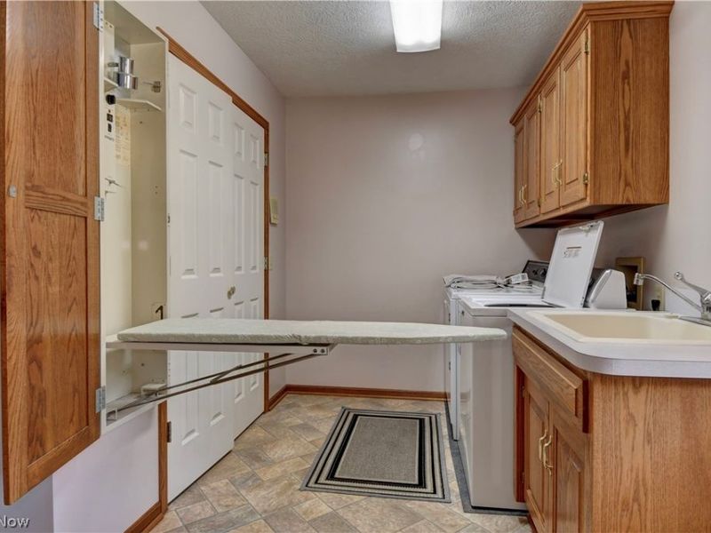 995 Clearview Drive SE, New Philadelphia, OH 44663 Photo 21