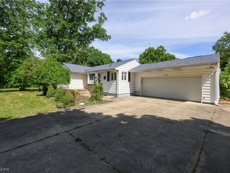 2950 Stanton Avenue NW, Massillon, OH 44647 Photo 3