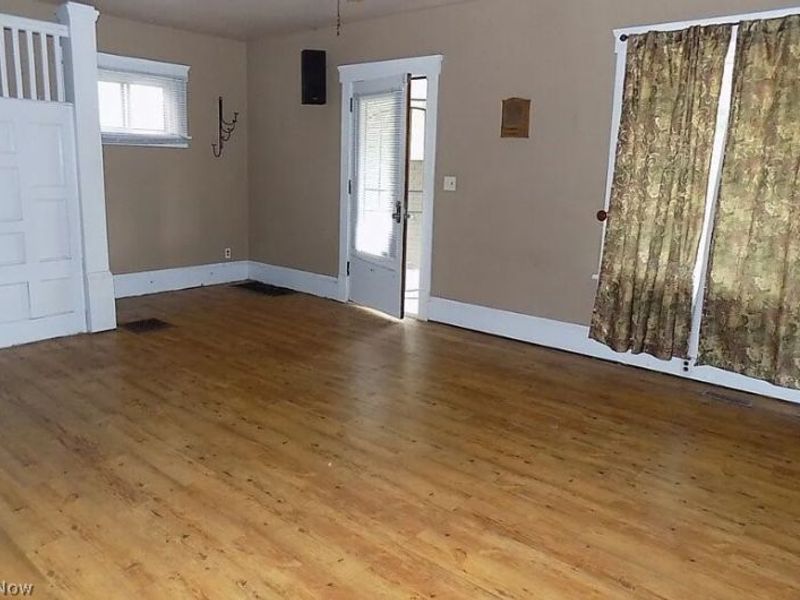 3002 9th Street SW, Canton, OH 44710 Photo 2