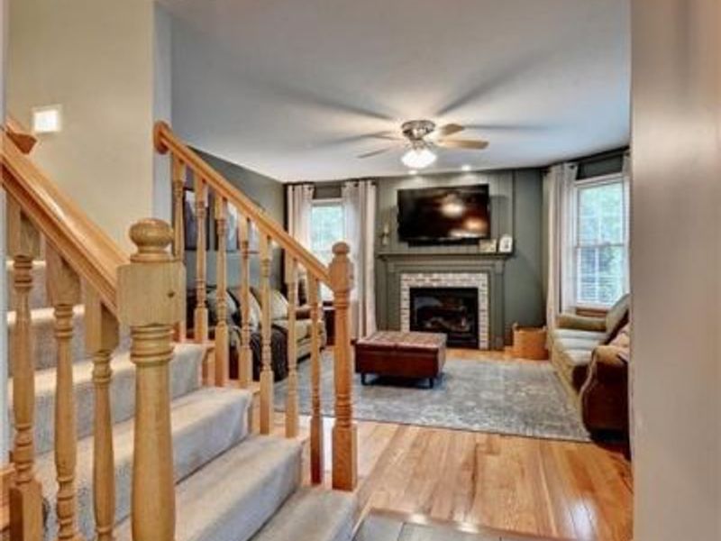 104 Pinedale Drive , Dover, OH 44622 Photo 8