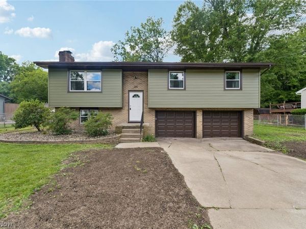 2980 Rosetta Boulevard , Newton Falls, OH 44444