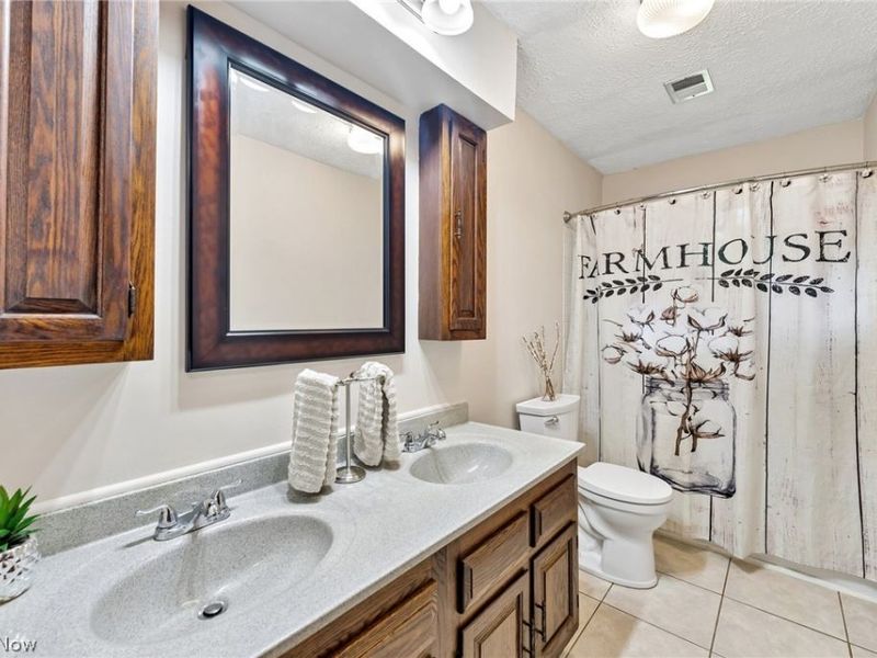 2980 Rosetta Boulevard , Newton Falls, OH 44444 Photo 16
