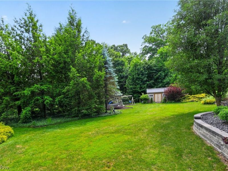 3875 Fairway Drive , Canfield, OH 44406 Photo 16
