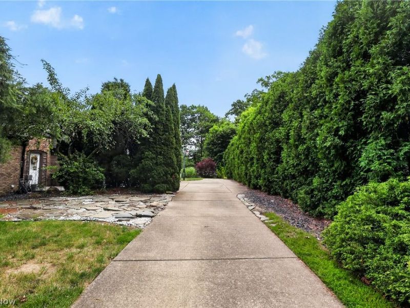 3875 Fairway Drive , Canfield, OH 44406 Photo 5